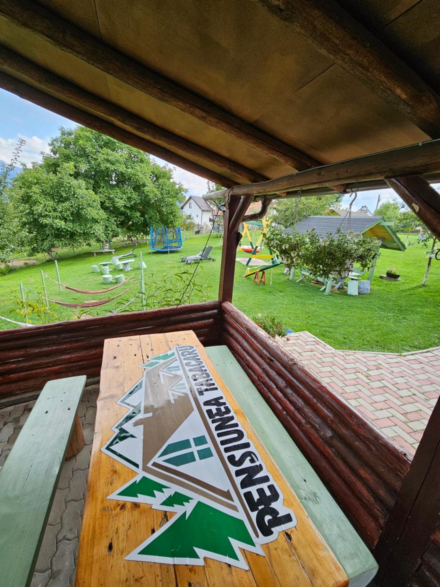 Pensiunea Tabacaru Peştera Esterno foto