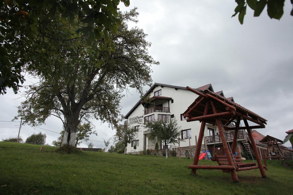 Pensiunea Tabacaru Peştera Esterno foto