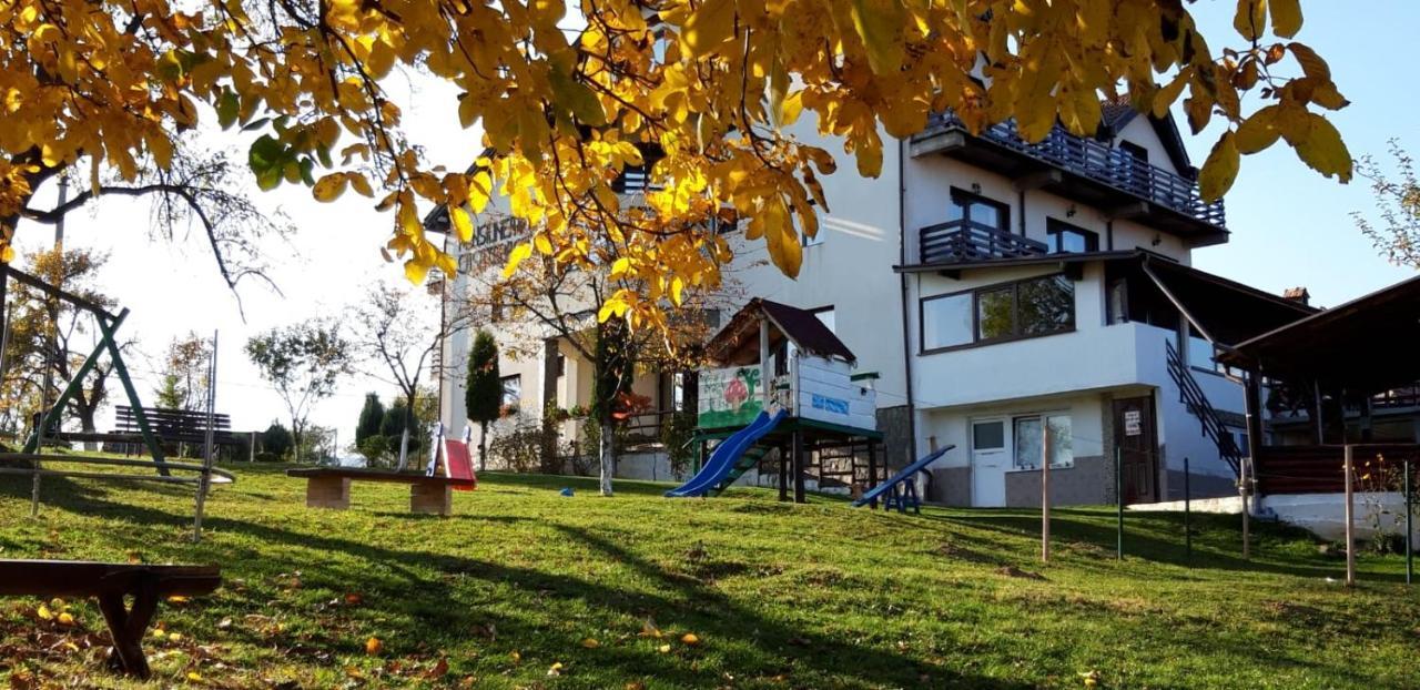 Pensiunea Tabacaru Peştera Esterno foto
